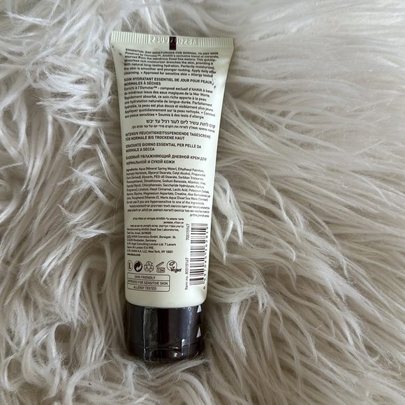 Sealed new Ahava moisture - Picture 2 of 3